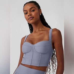 ALO YOGA - Airlift Winter Warm Cropped Supermoto Tank - Fog